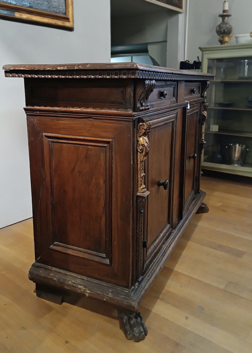 End Of 16th-early 17th Century Sideboard With Caryatids -photo-3