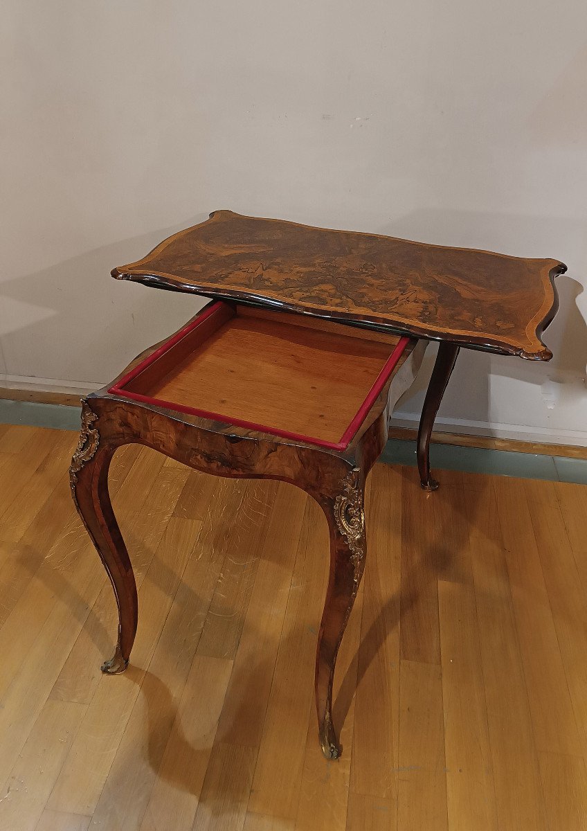 Early 19th Century Walnut Briar Game Table-photo-4