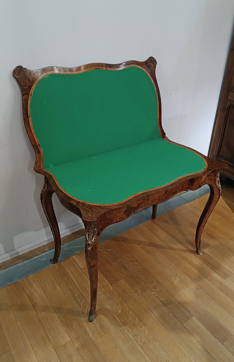 Early 19th Century Walnut Briar Game Table-photo-5