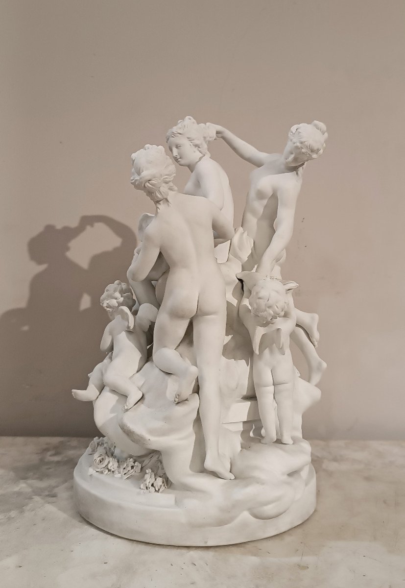 Mid-19th Century Sculptural Group In Biscuit "toilet Of Venus" -photo-1