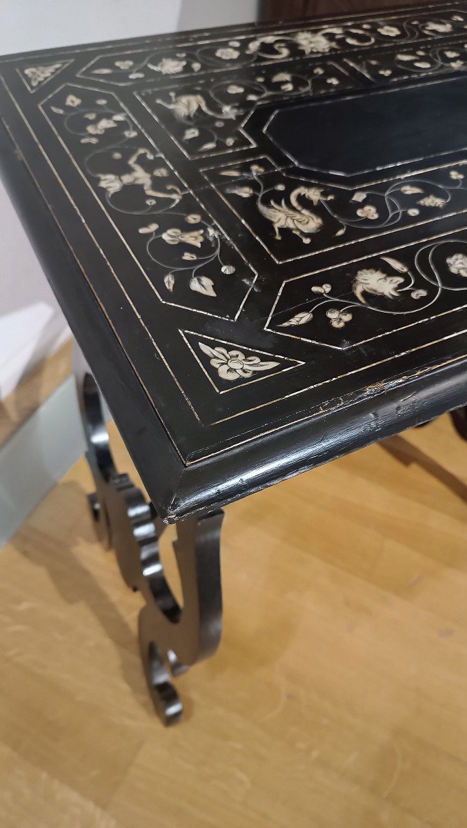 Mid-19th Century Ebonized Wood Coffee Table With Inlays -photo-2