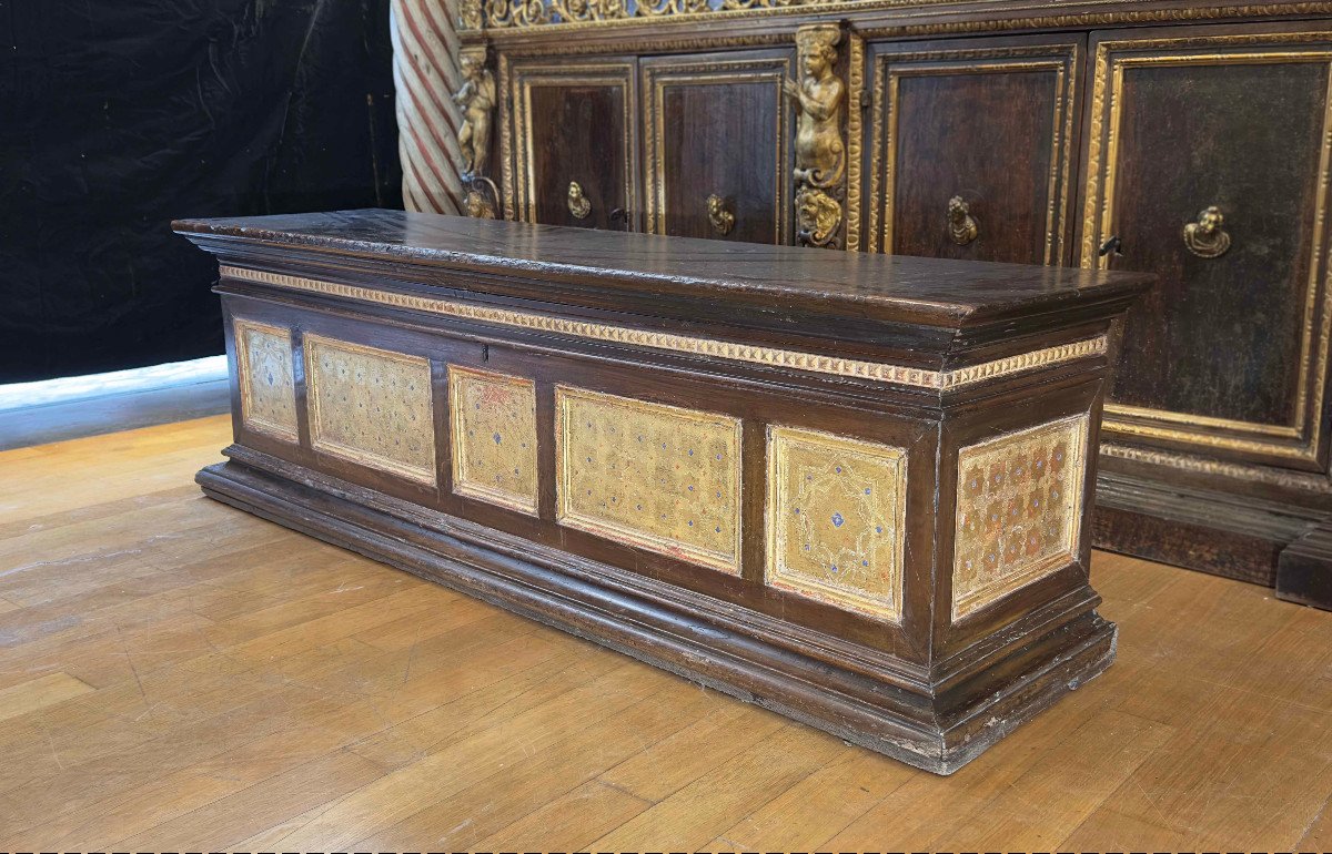 16th Century Walnut Chest With Golden Decorations -photo-2