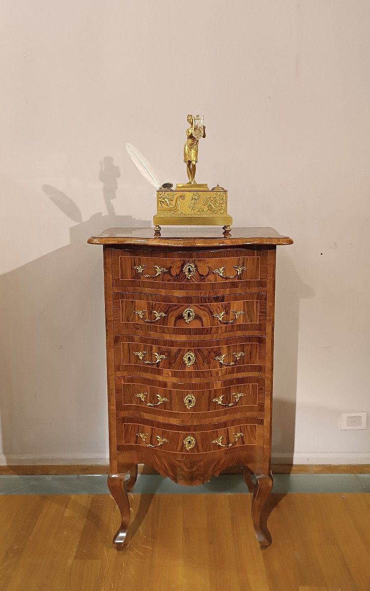 PETITE COMMODE EN NOYER PREMIÈRE MOITIÉ DU 19ème SIÈCLE-photo-6