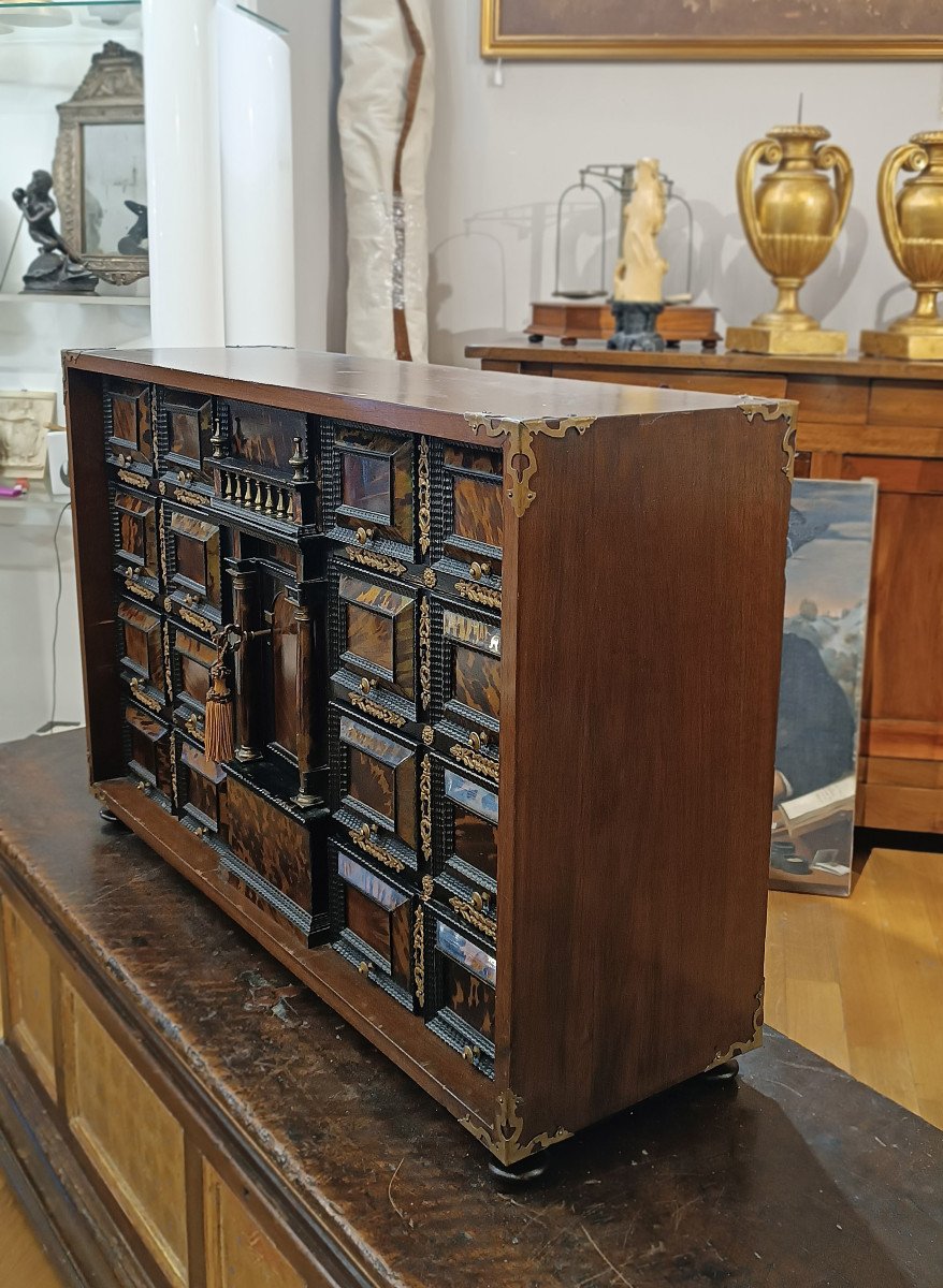 Early 18th Century Walnut Coin Cabinet With Finishes -photo-2