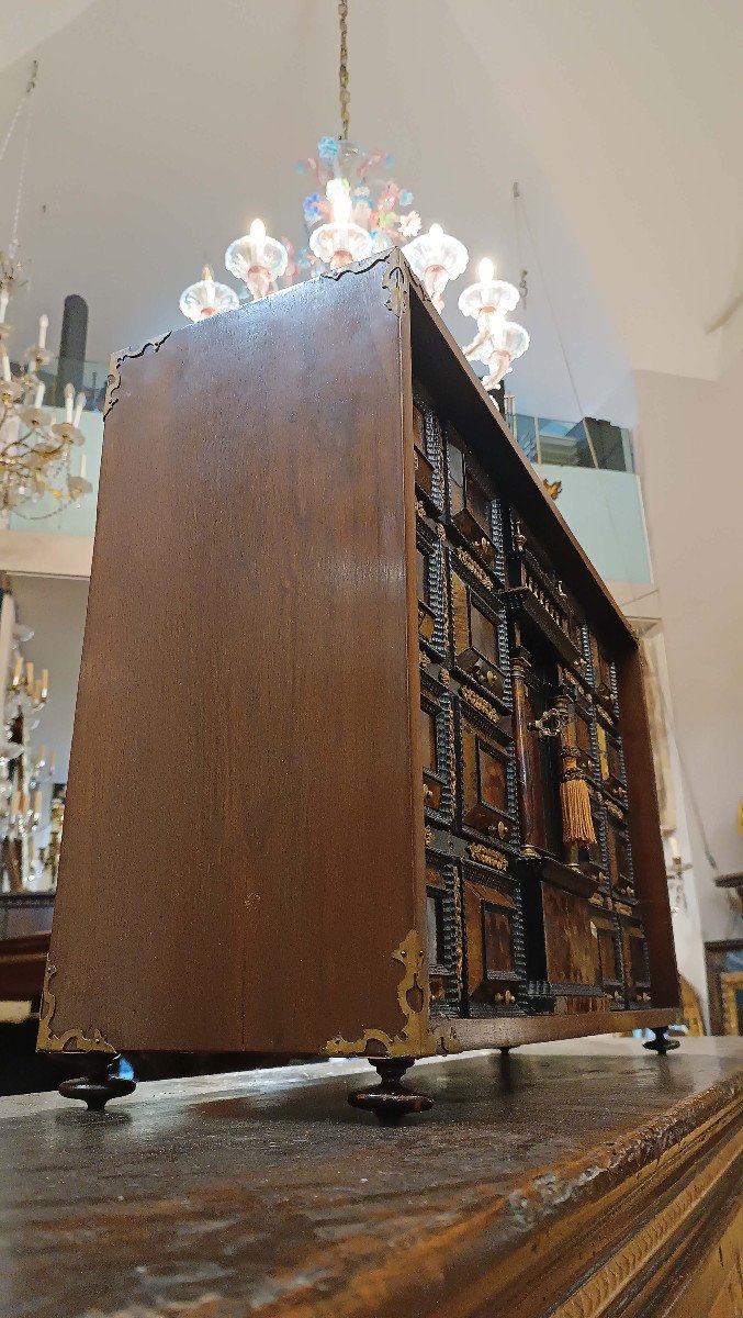 Early 18th Century Walnut Coin Cabinet With Finishes -photo-3