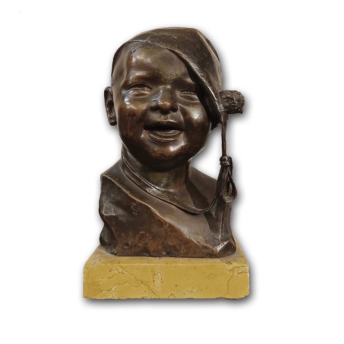 PETIT BRONZE ENFANT AVEC CASQUETTE DE P. PIRAINO DÉBUT DU 20ème SIÈCLE