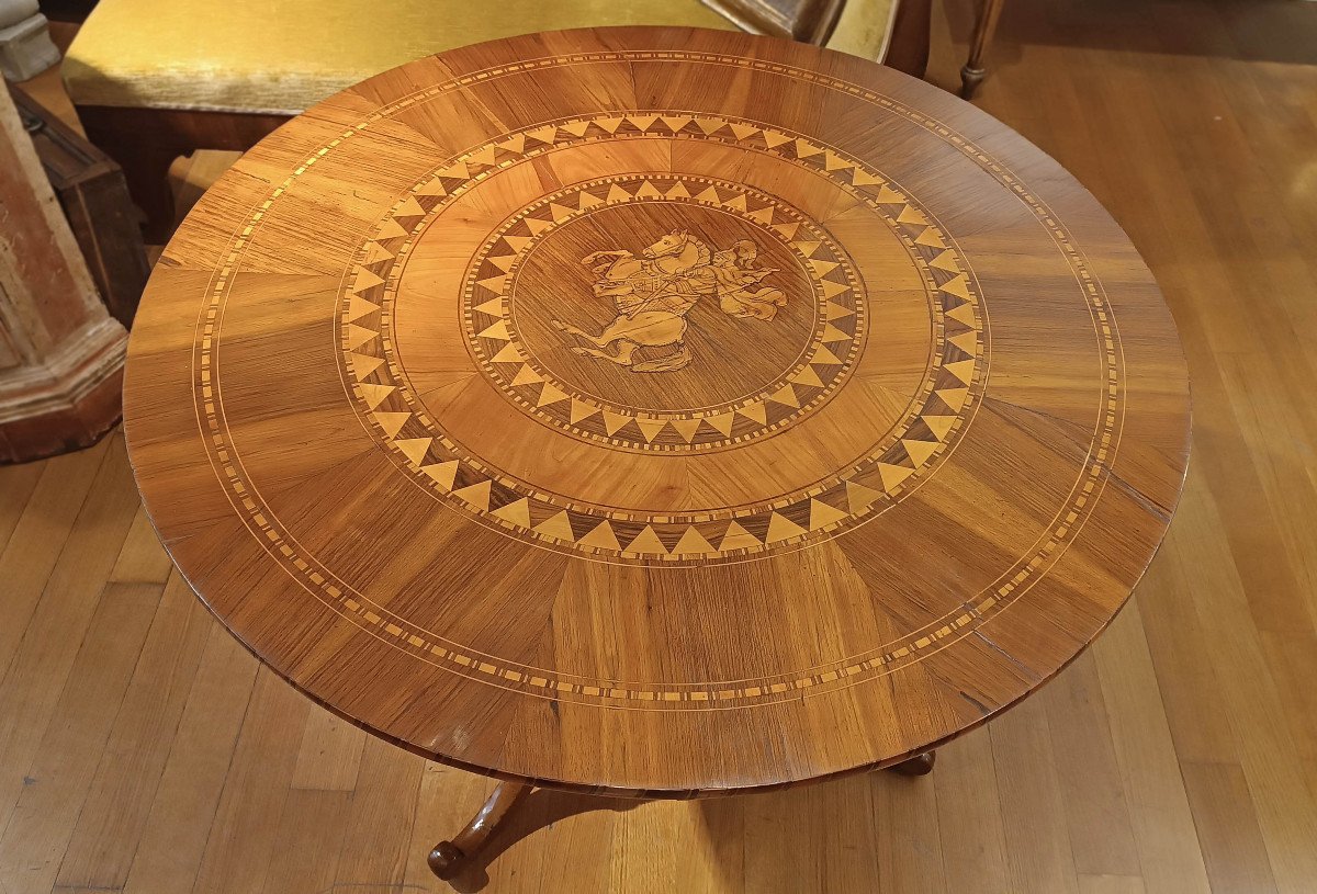 First Half Of The 19th Century Inlaid Rolo Table -photo-1