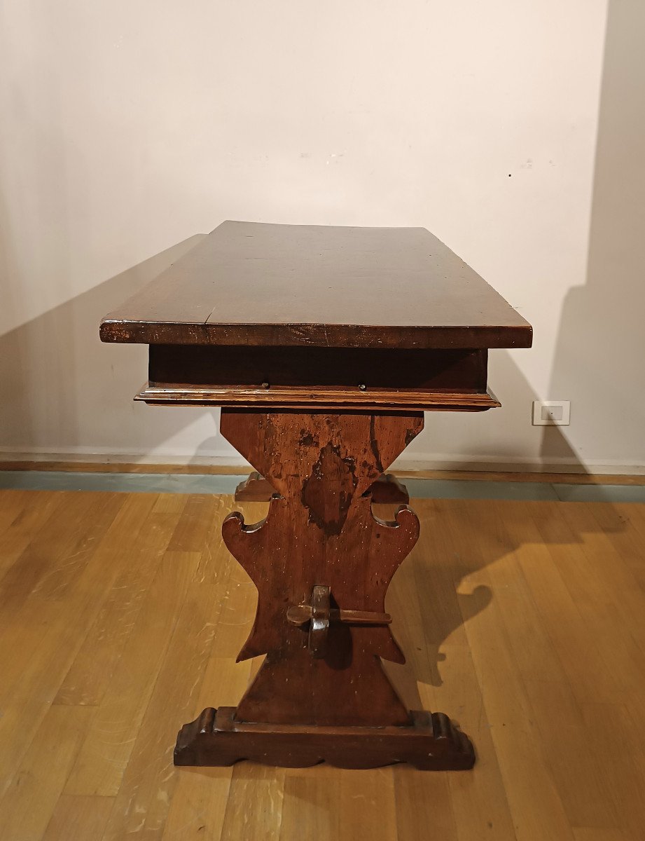 Late 17th Century Walnut Writing Table -photo-3