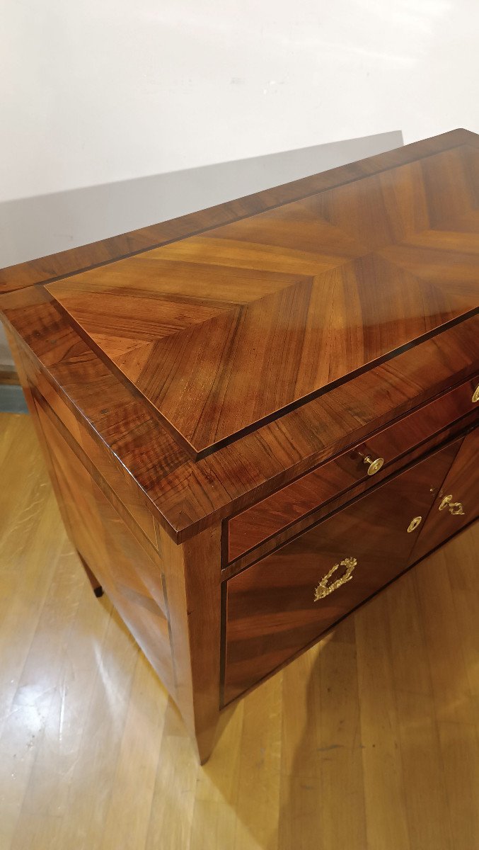 Late 18th Century Pair Of Walnut Veneered Sideboards-photo-7