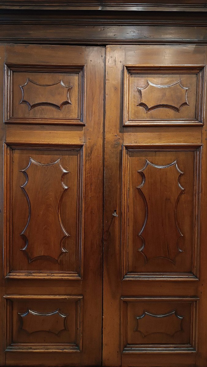 Late 17th Century Louis XIV Walnut Wardrobe -photo-1