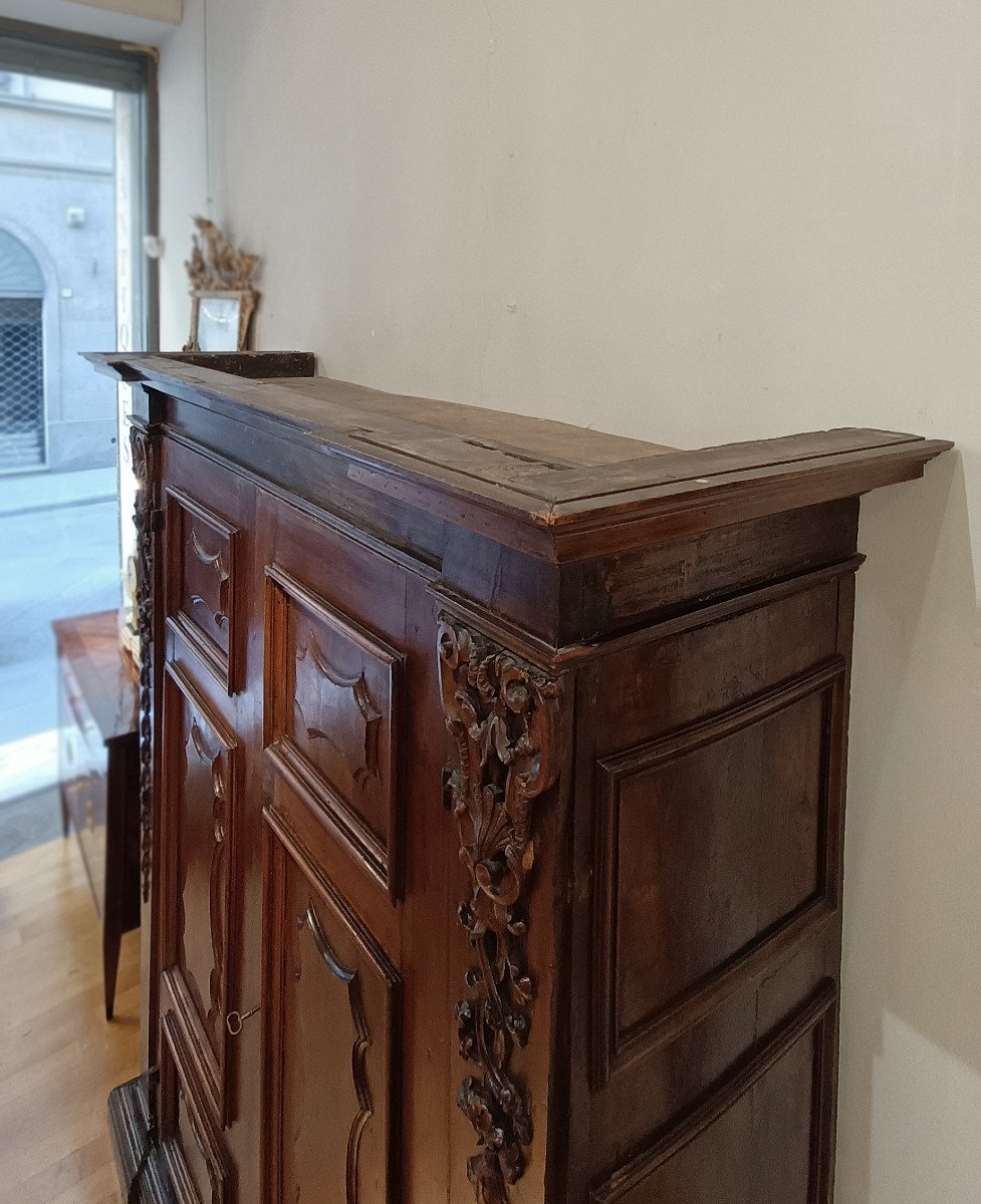 Late 17th Century Louis XIV Walnut Wardrobe -photo-3