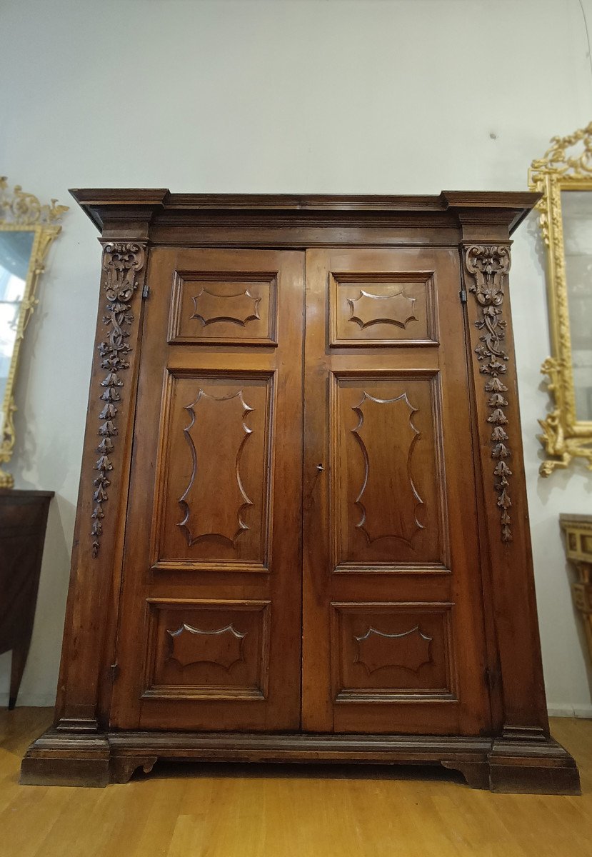 Late 17th Century Louis XIV Walnut Wardrobe -photo-6