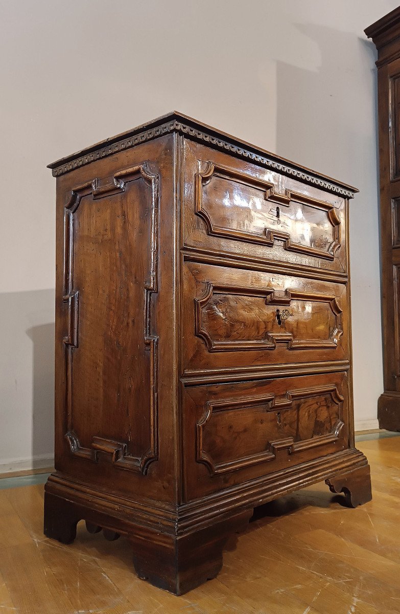 PETITE COMMODE LOUIS XIV EN NOYER FIN 17ème SIÈCLE-photo-1