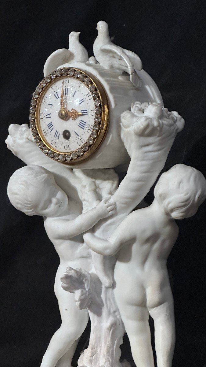 Early 19th Century French Porcelain Clock -photo-7