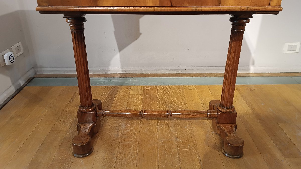 Early 19th Century Carlhes X Walnut Table -photo-4