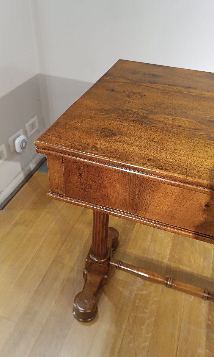 Early 19th Century Carlhes X Walnut Table -photo-5