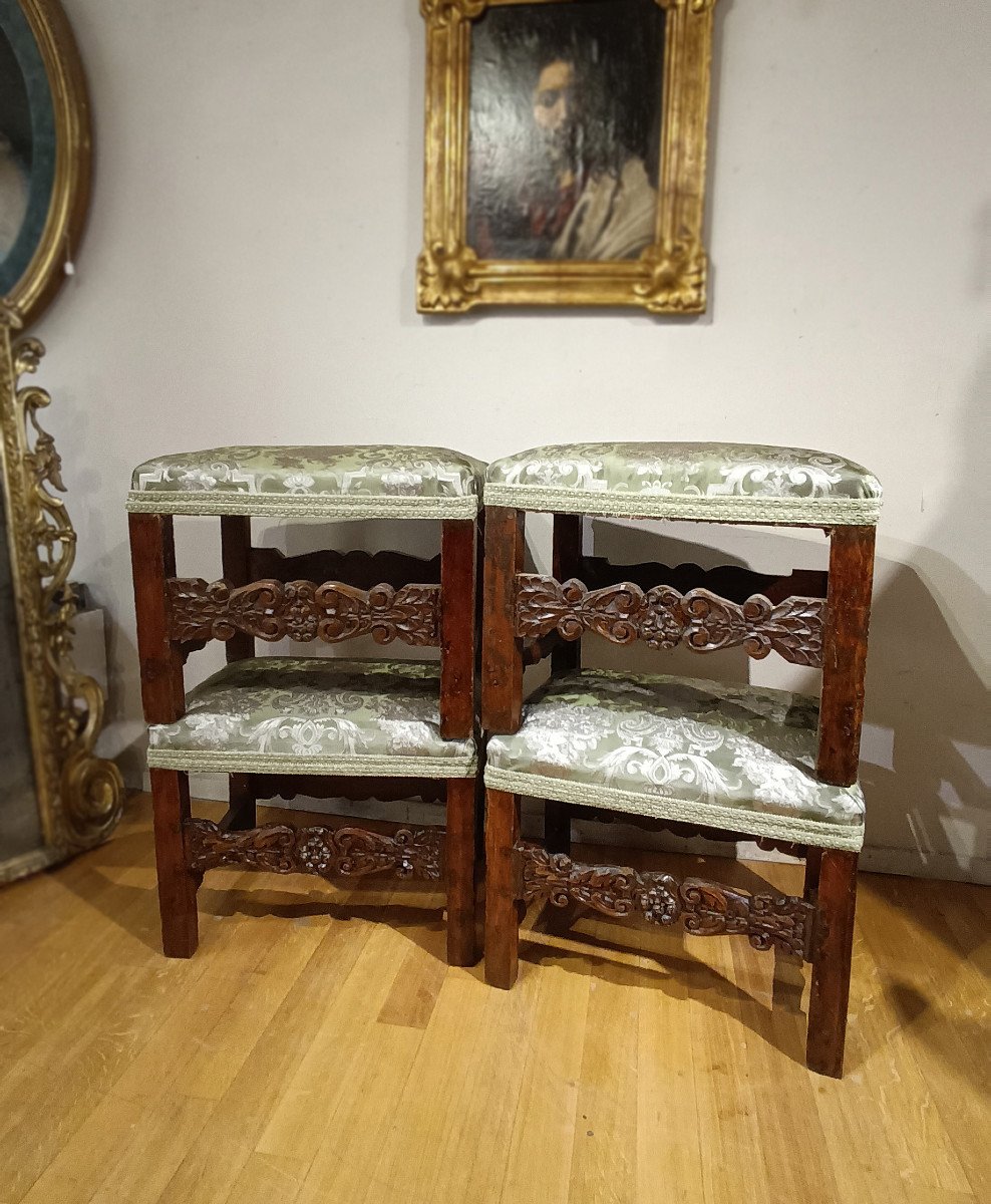 Late 17th Century Four Louis XIV Walnut Stools -photo-2