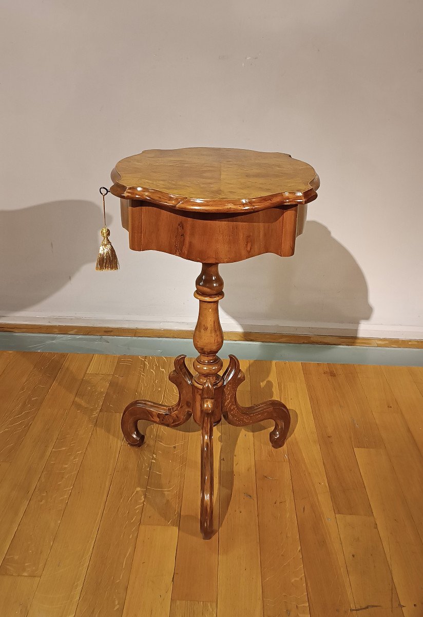 Early 19th Century Birch Opening Table -photo-4