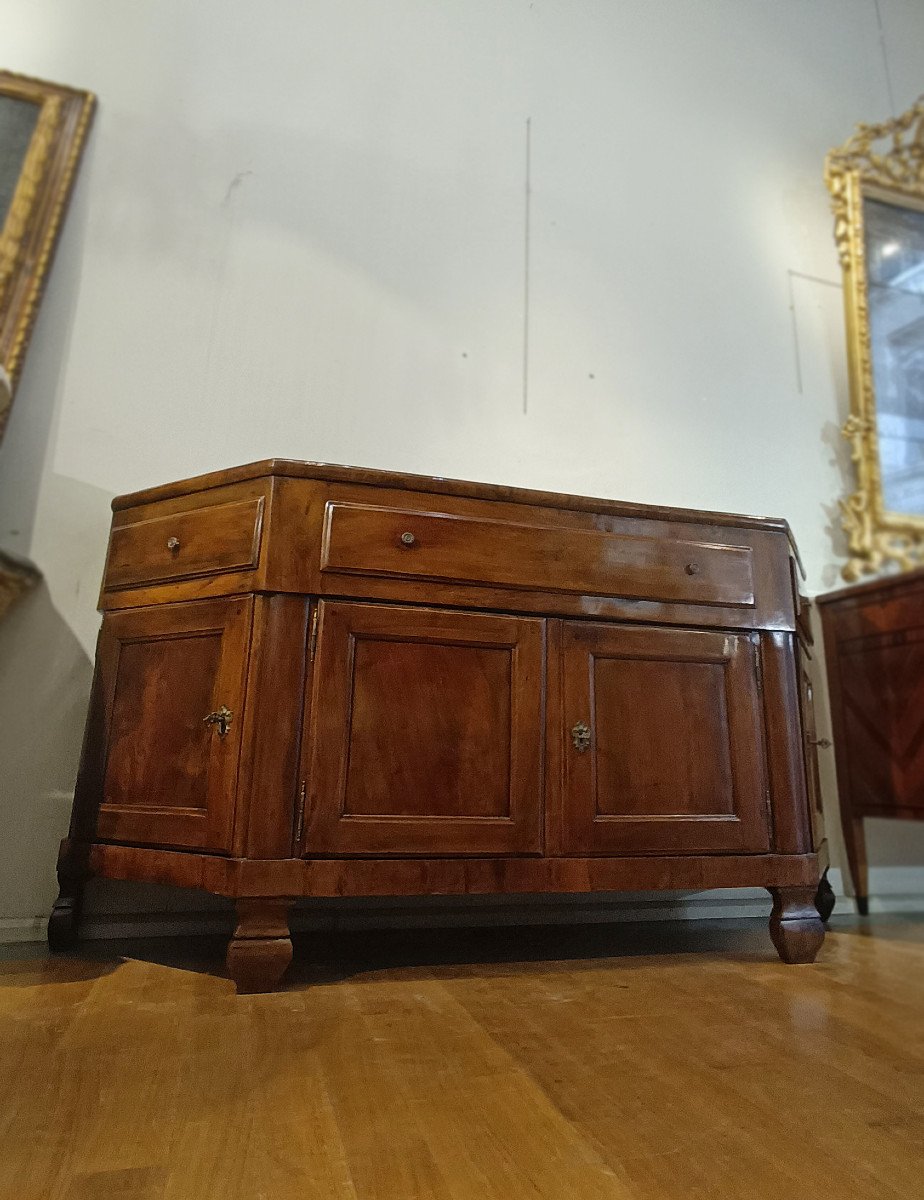 Second Half Of The 18th Century Rounded Walnut Sideboard -photo-2