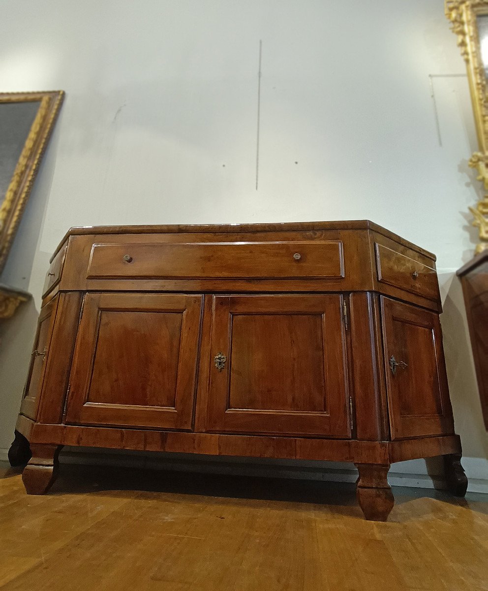 Second Half Of The 18th Century Rounded Walnut Sideboard -photo-5