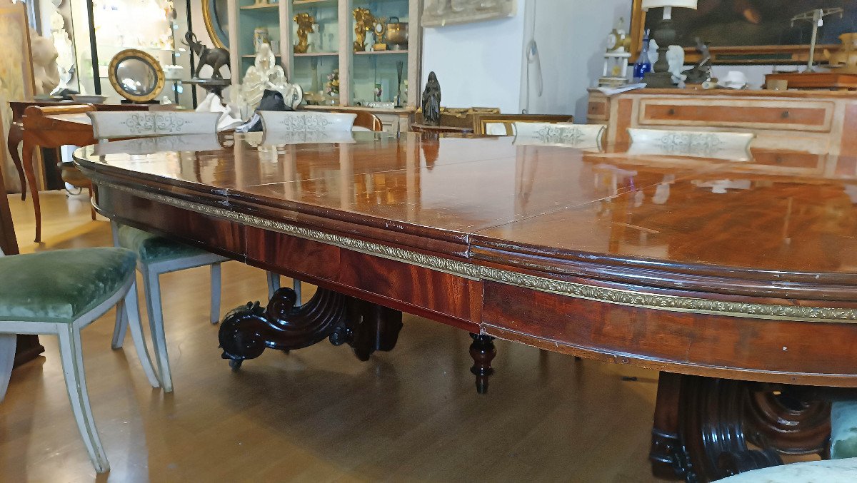 Early 19th Century Charles X Oval Table In Solid Mahogany -photo-6