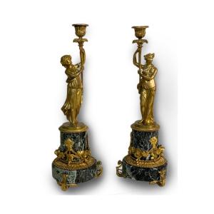 Mid 19th Century Pair Of Candelabra With Vestals 