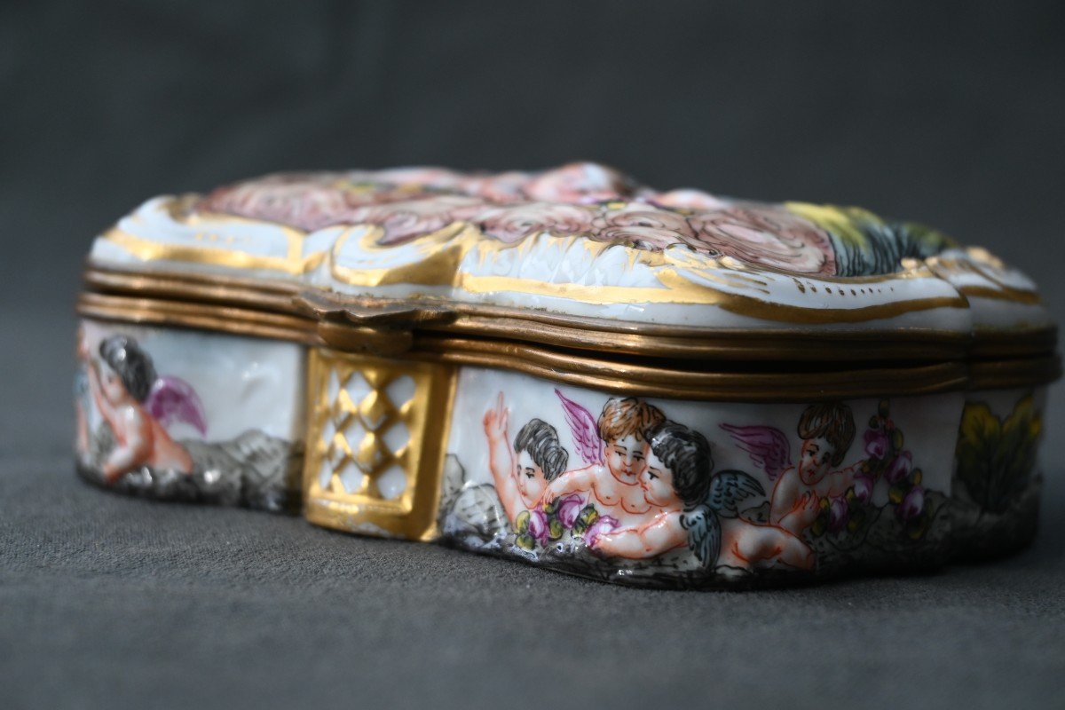 Boîte En Porcelaine: Capodimonte XIXème Siècle.-photo-6