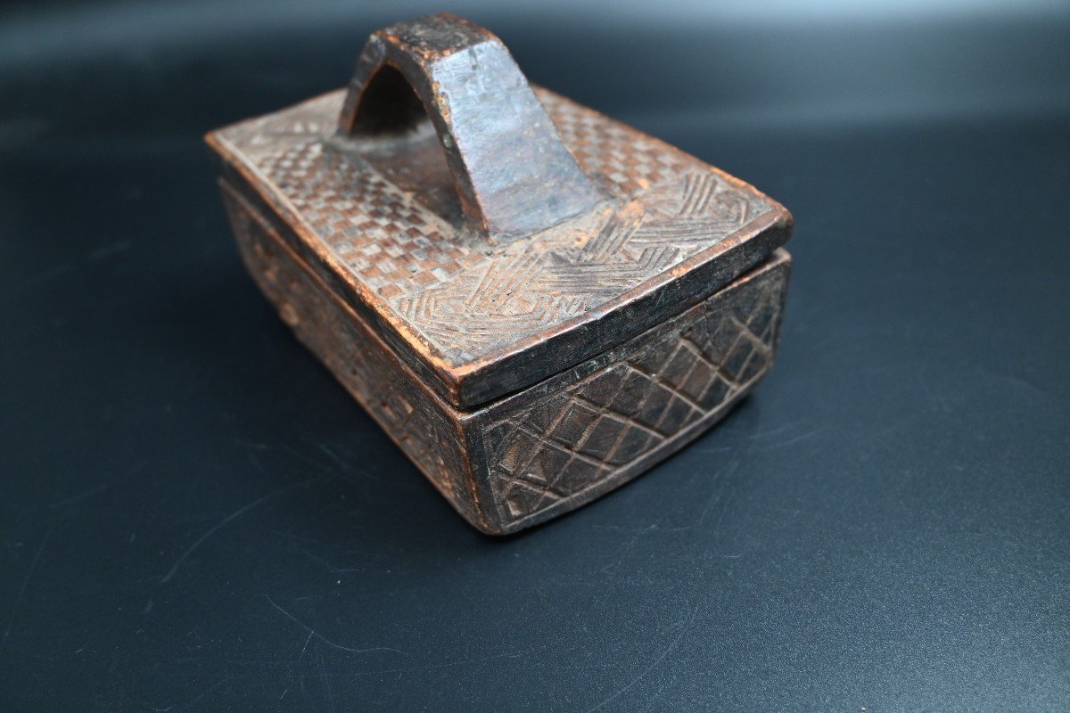 Line Ancient Makeup Box From The Kuba Tribe, Dr Congo-photo-4