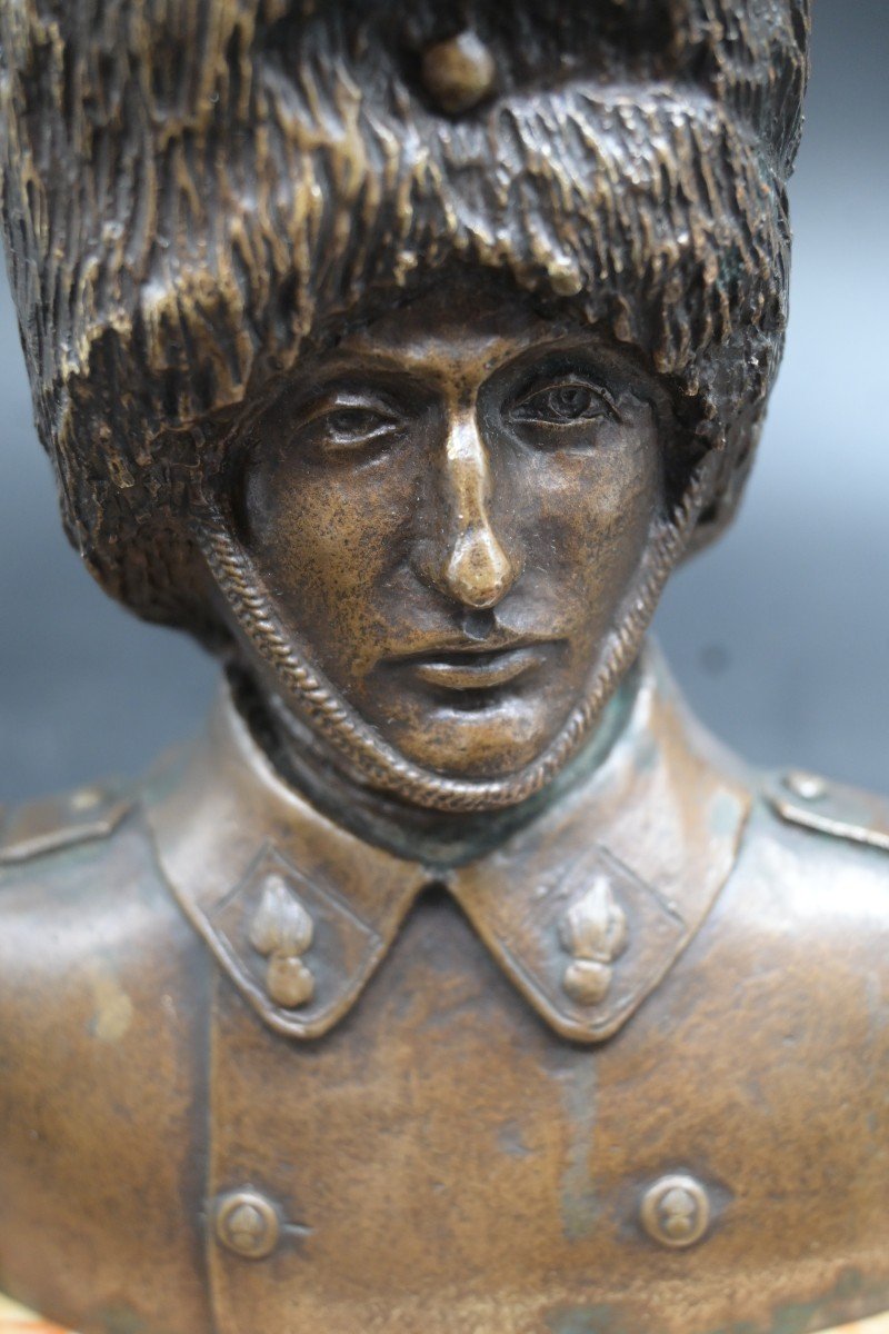 Buste En Bronze d'Un Grenadier-photo-3