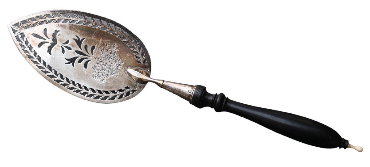 Serving Shovel In Sterling Silver, Early 19th Century