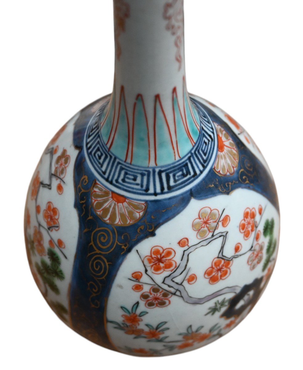 Japan - Polychrome Porcelain Bottle Vase With Floral Decor, Arita, Early 18th Century-photo-2