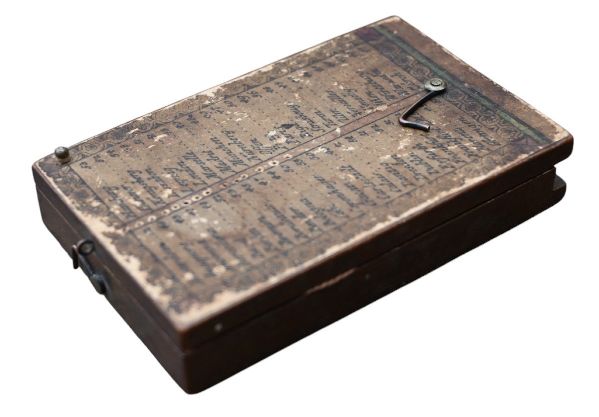 Wooden Sundial. 18th Century-photo-1