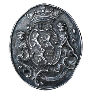 18th Century Silver Guild Coat Of Arms Of The Vaernewyck Family (elsegem)