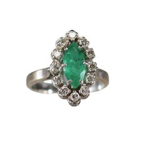 18k White Gold Ring With Emerald And Diamonds