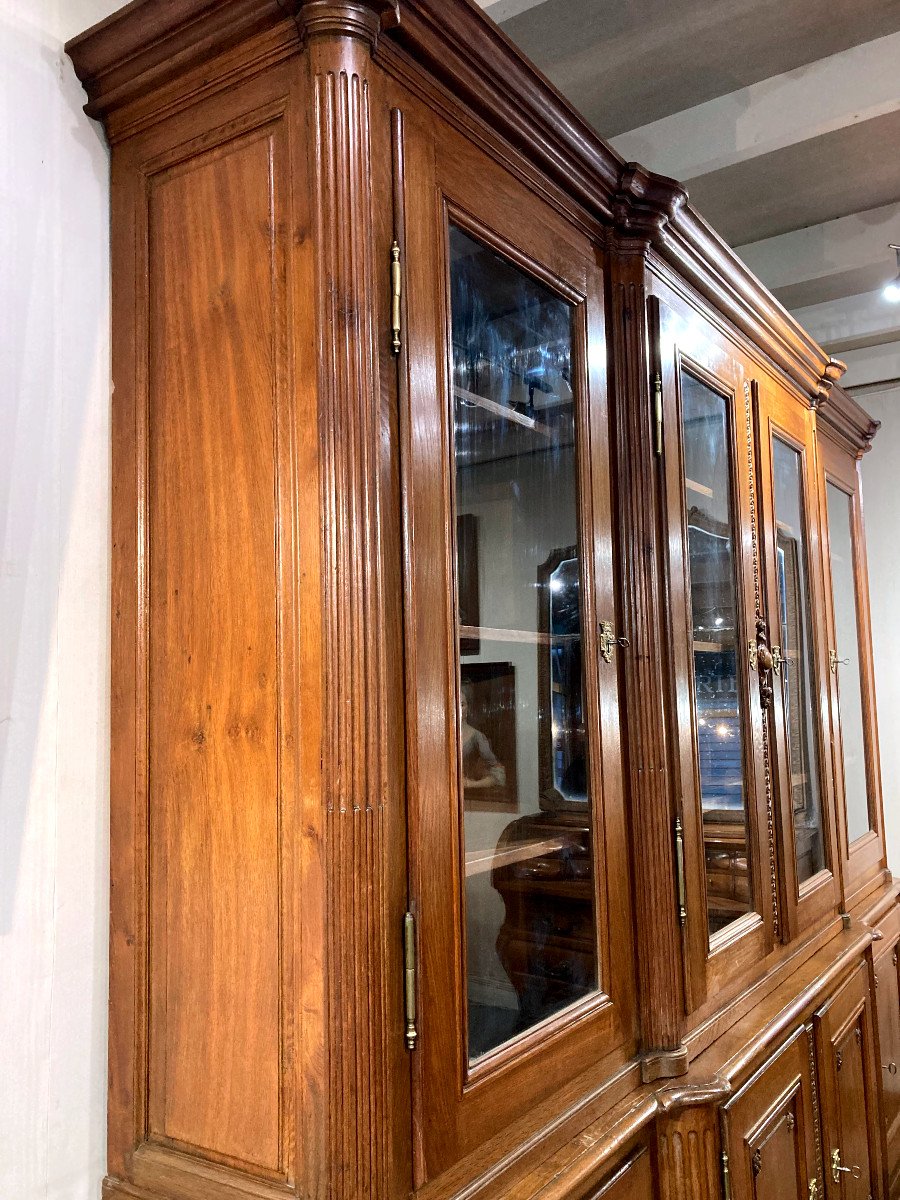 Important Bookcase With Projection In Molded Carved Oak - 18th Century-photo-3