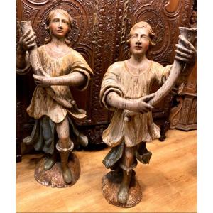 Important Pair Of Polychrome Carved Wooden Torchiere Doors - 18th Century