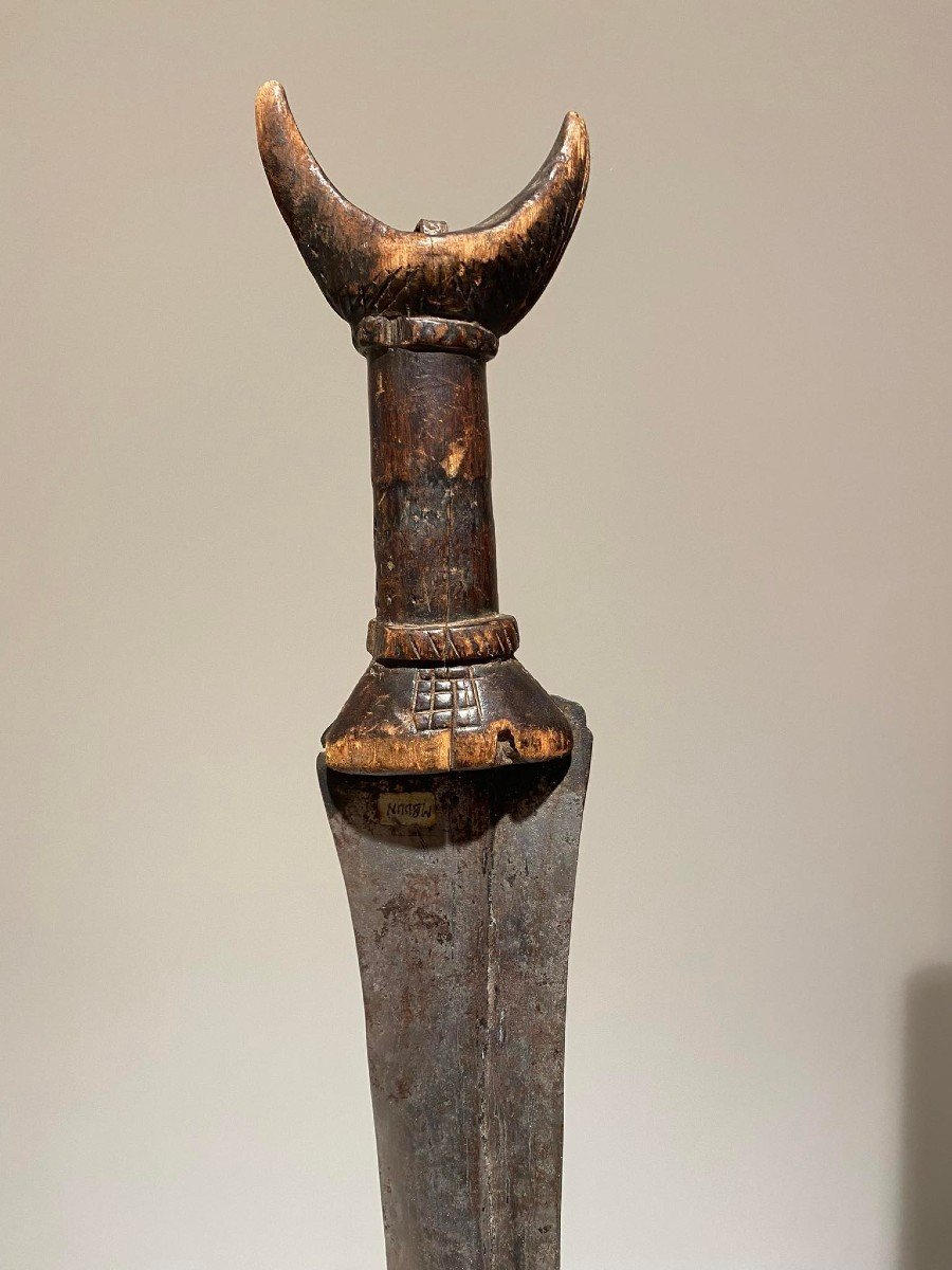 Old And Rare Knife From The Mbuun / Pindi Tribe - Dr Congo Kwango Kwilu Region -19th African-photo-2