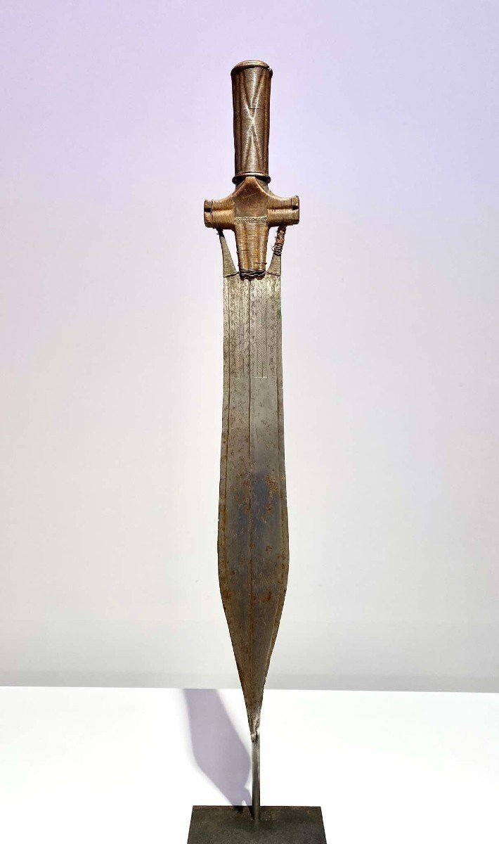 Ancient Short Fang Sword Ntsakh Ou Fa Fang People Gabon African Art Congo 19th Century 