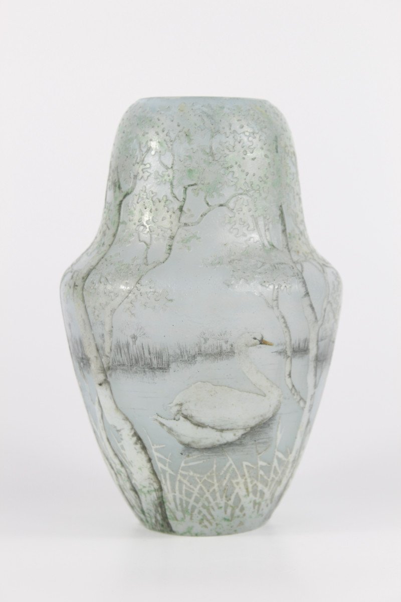 Daum Nancy Vase (swans)-photo-2