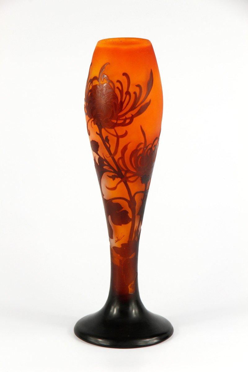 Gallé Vase (chrysanthemum)