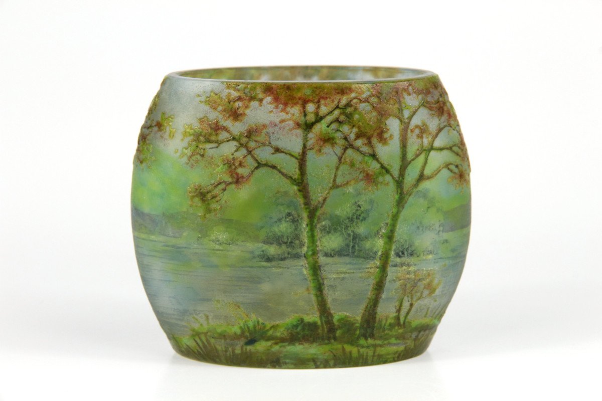 Daum Nancy Vase (river Landscape)