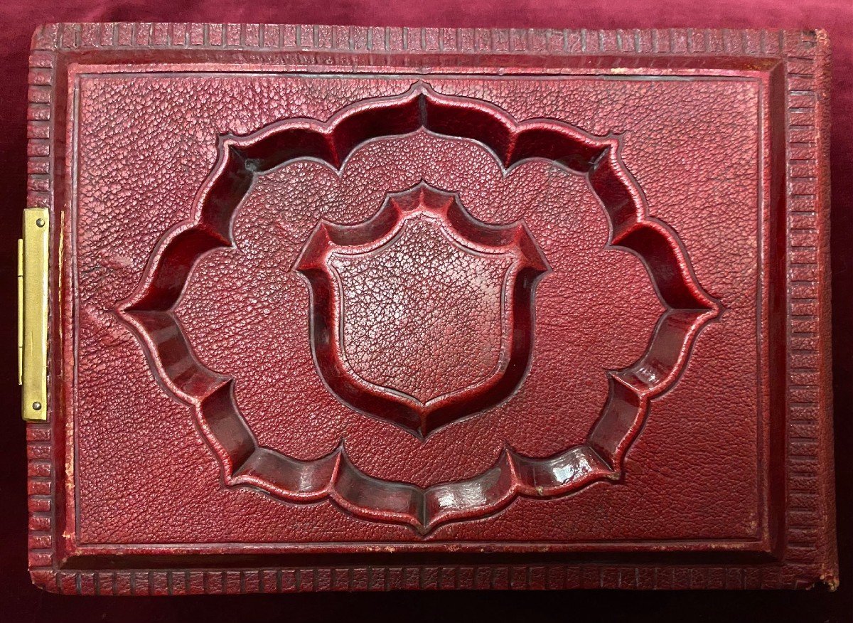 Photo Album In Red Leather With Monogram "mb"-photo-2