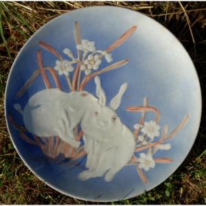 Large Dish "japanese Rabbits"...porcelain...japan 19th Century