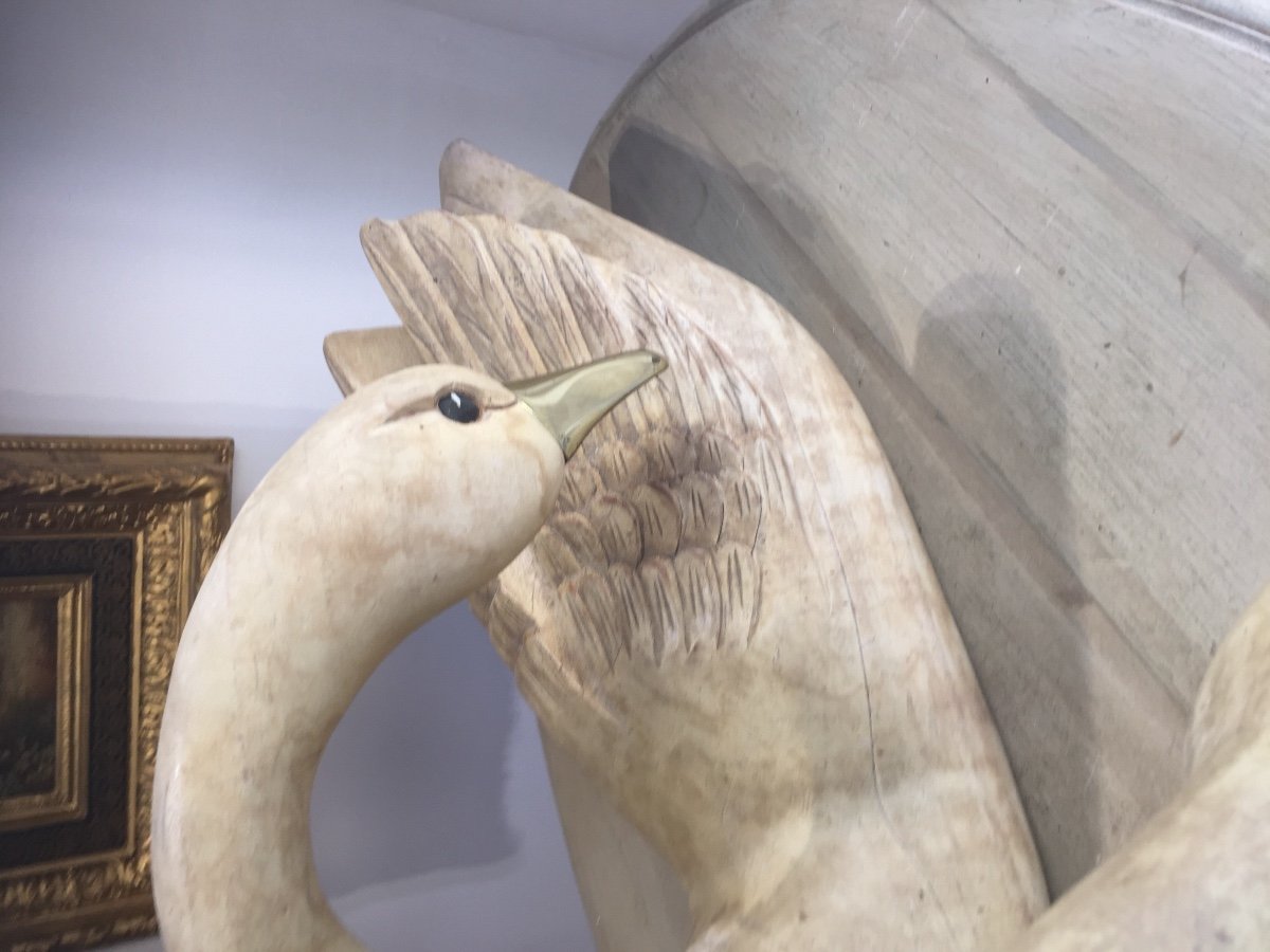 Paire De Cygnes En Bois Sculpté -photo-4