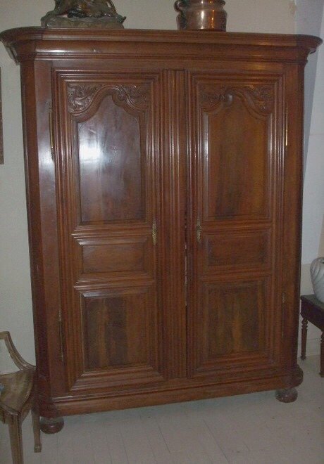 Belle  Armoire Alsacienne En Noyer 18ème Siècle 