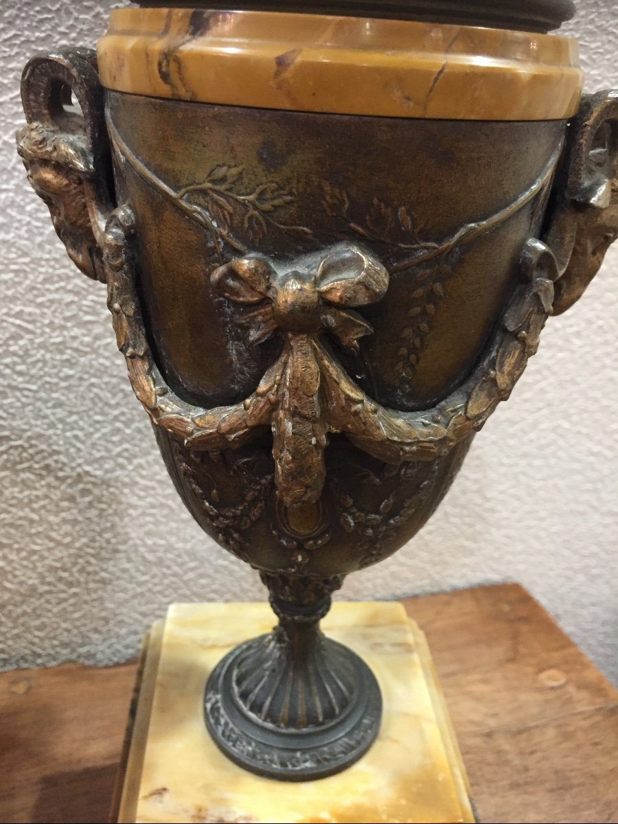 Empire Style Mantelpiece Pendulum And 2 Vases-photo-4