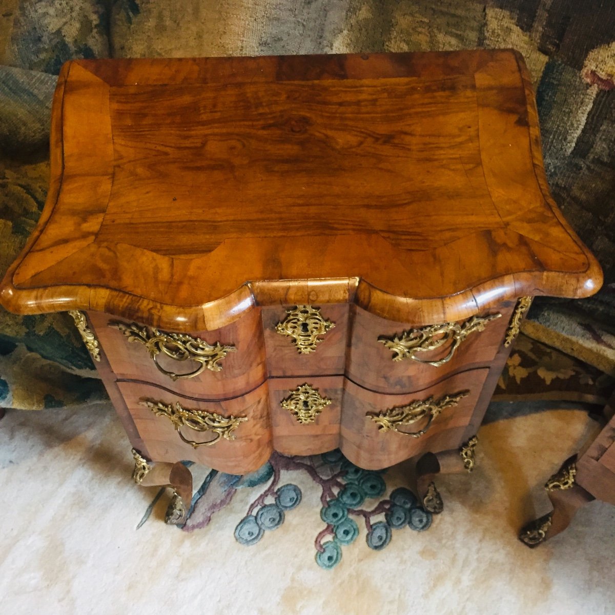 Pair Of Louis XV Style Crossbow-shaped Chests Of Drawers -photo-1