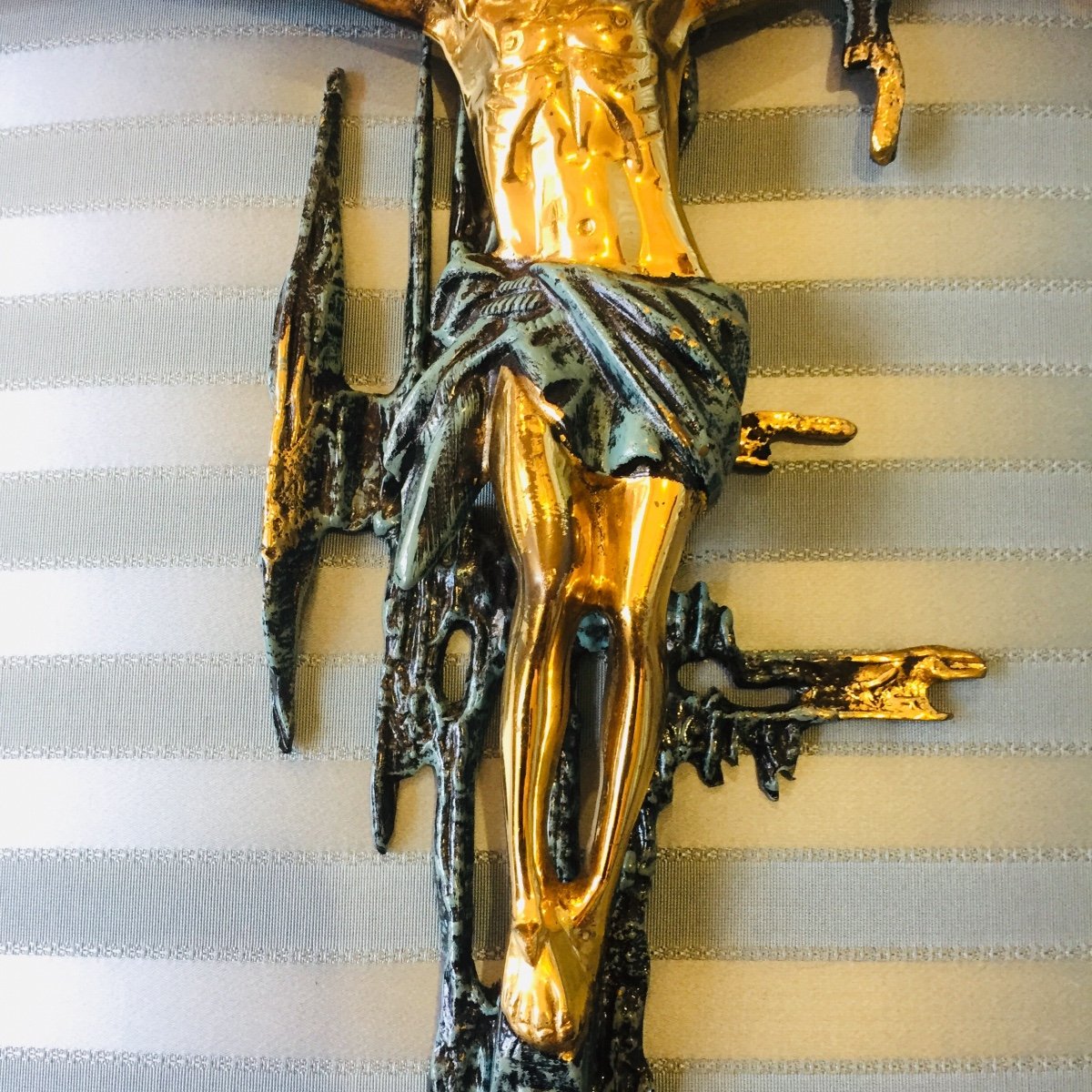 Grand Christ En  Bronze Doré Et émaillé Dans Le Goût De Salvador Dali-photo-1