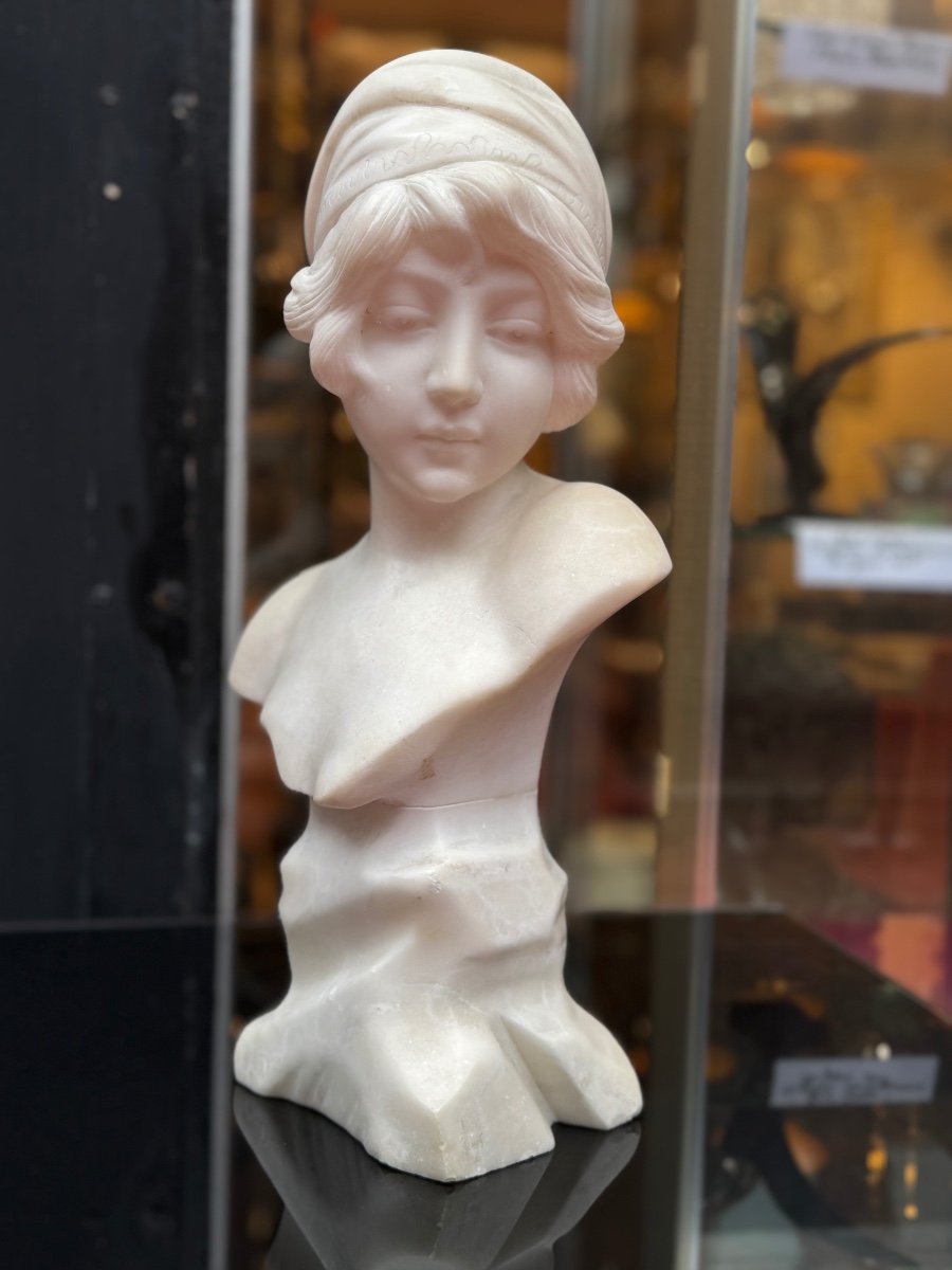 Art Nouveau White Marble Bust Of A Young Girl 1900-photo-2