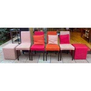 4 Chaises En Tissu Et Bois Massif De Table A Manger Avec 2 Poufs Et 3 Coussins Des Années 80